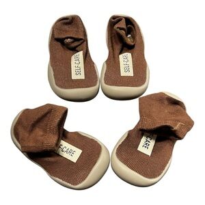 2 Pairs of Tiny Explorings Brown Sock Shoes Size 18/19